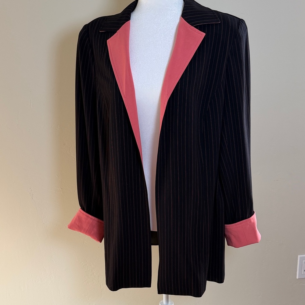 Maggie Barnes Women's 16W Black With Pink Pinstripes Blazer